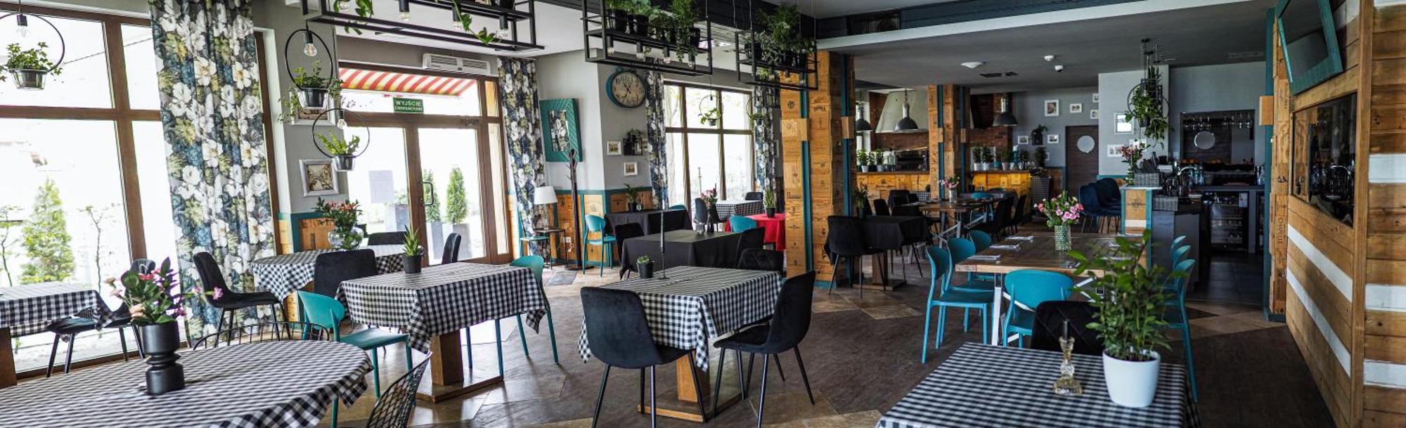 奥斯特罗达 威拉港艺术与商业酒店 外观 照片 Restaurant in Georgia